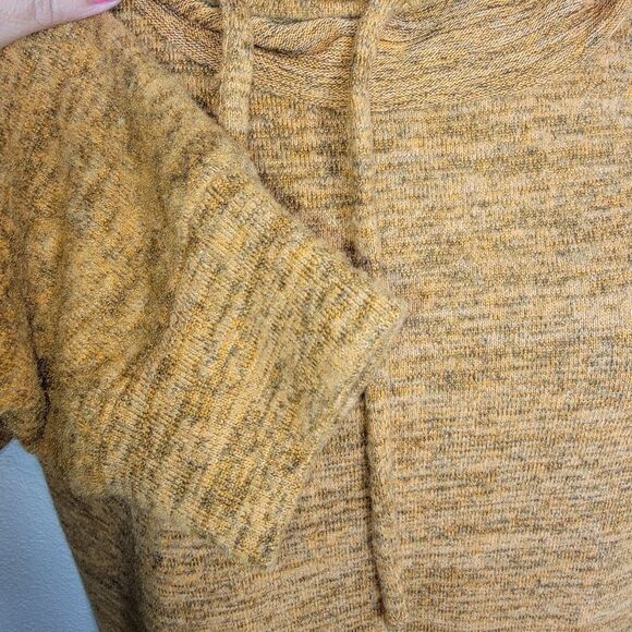 Olivia Sky Nwt two-tone cowl neck pull over top Large - Picture 4 of 8